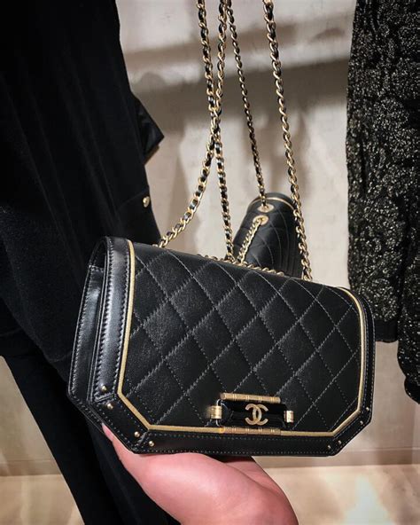 chanel bag strap - chanel closing clasp.